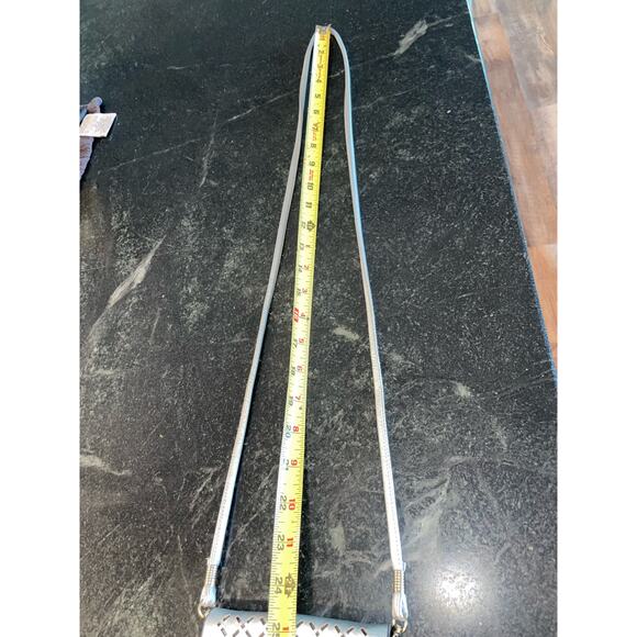 Silver crossbody, phone case EUC - Picture 7 of 8